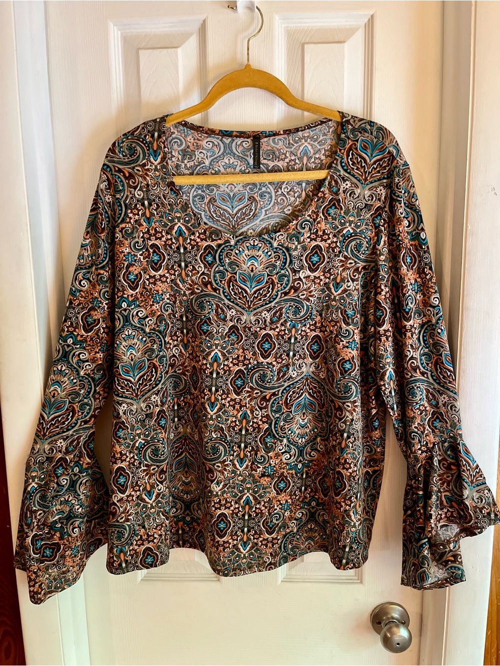 Bleeker & McDougal 1X Women's Top Dramatic Sleeves Paisley Boho